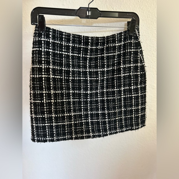 Tweed mini skirt - Picture 6 of 8